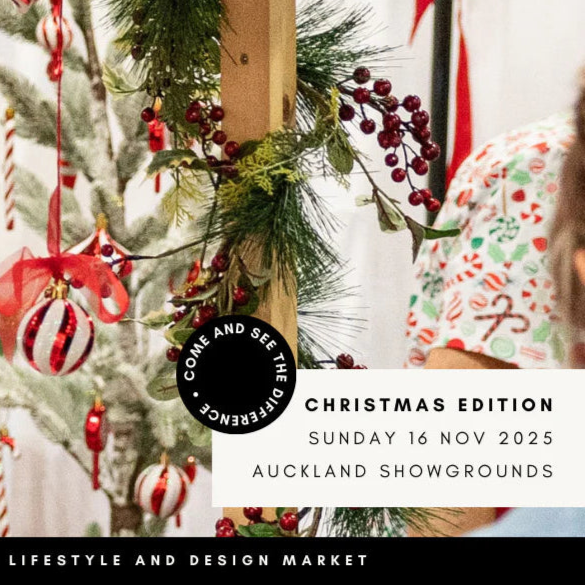 Advertisement for General Collective Lifestyle & Design Market with Christmas decorations and event details.
